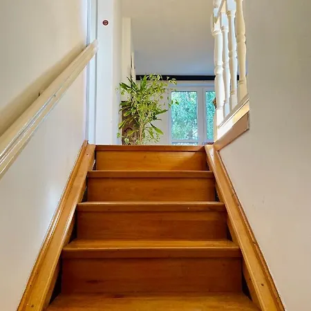 Δωμάτια σε οικογενειακή κατοικία Sulekova 52a