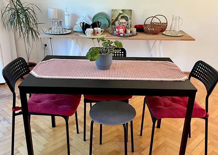 Gazde/Camere de închiriat Sulekova 52a *